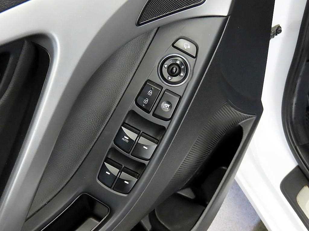 HYUNDAI Avante 2015 Blanco - Importación desde Corea - HF Imports Iquique - Foto 13