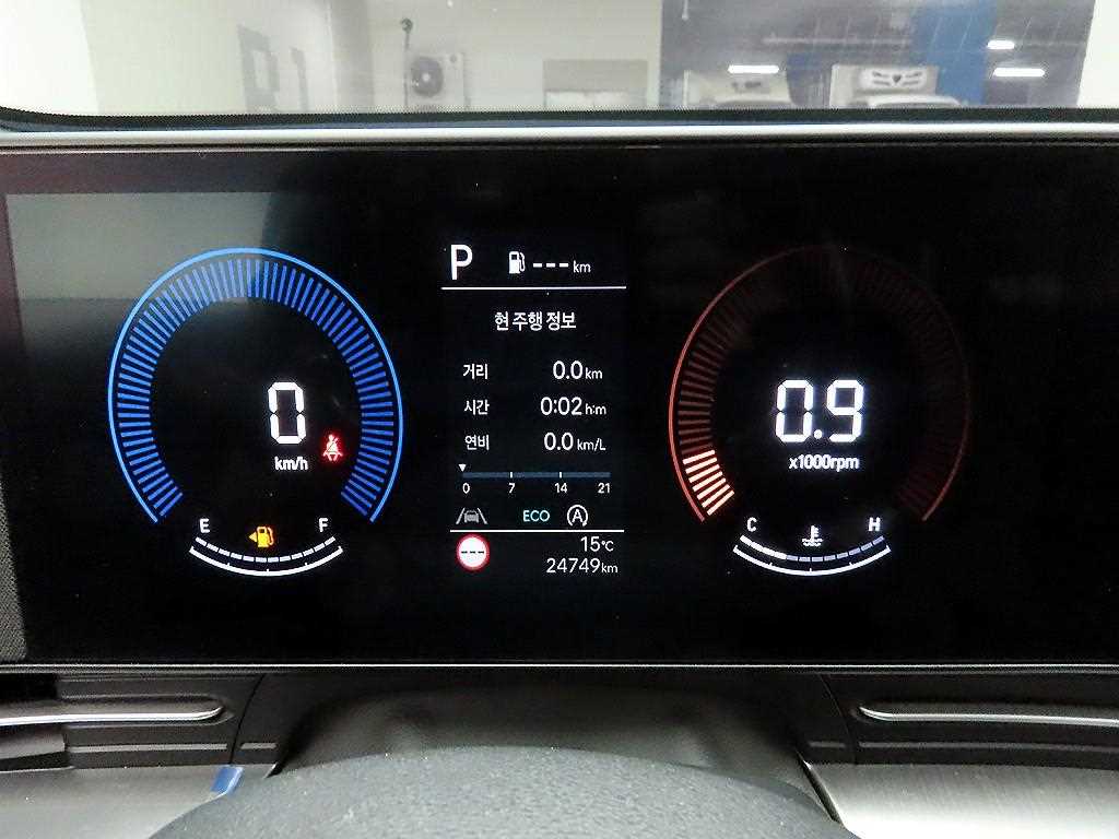 HYUNDAI Kona - Vista 6