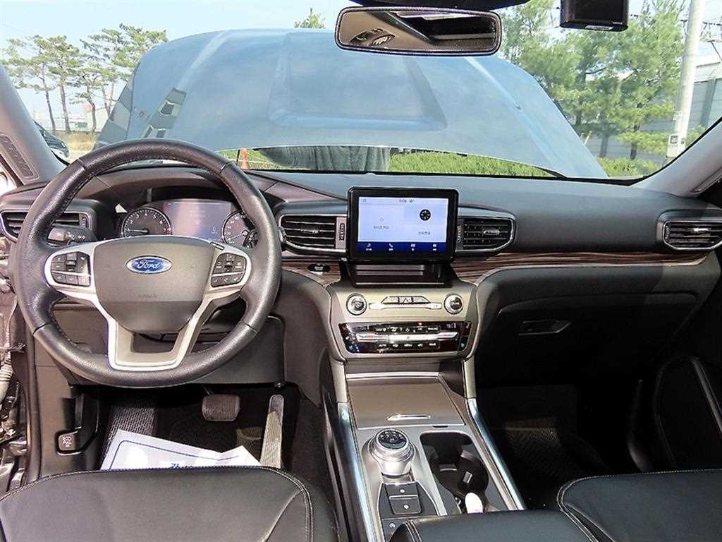 Ford Explorer - Vista 7