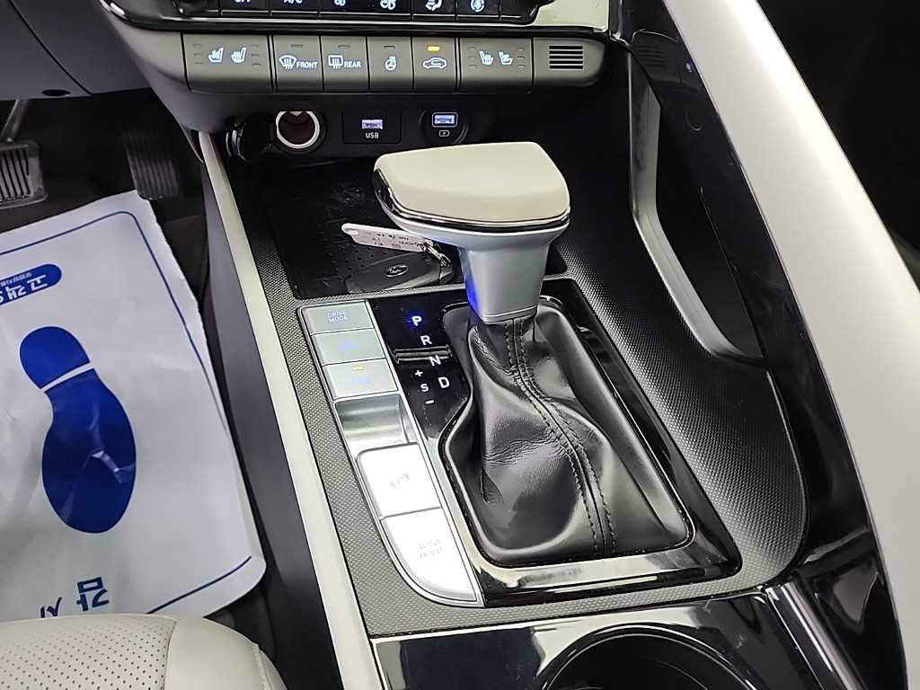 HYUNDAI Avante - Vista 8