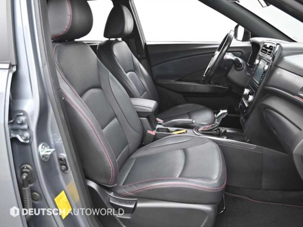 Ssangyong Tivoli - Vista 10