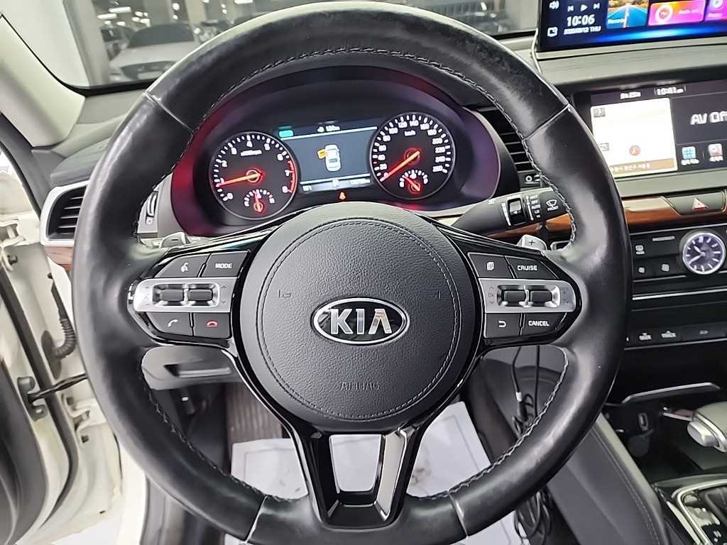 KIA K7 - Vista 9