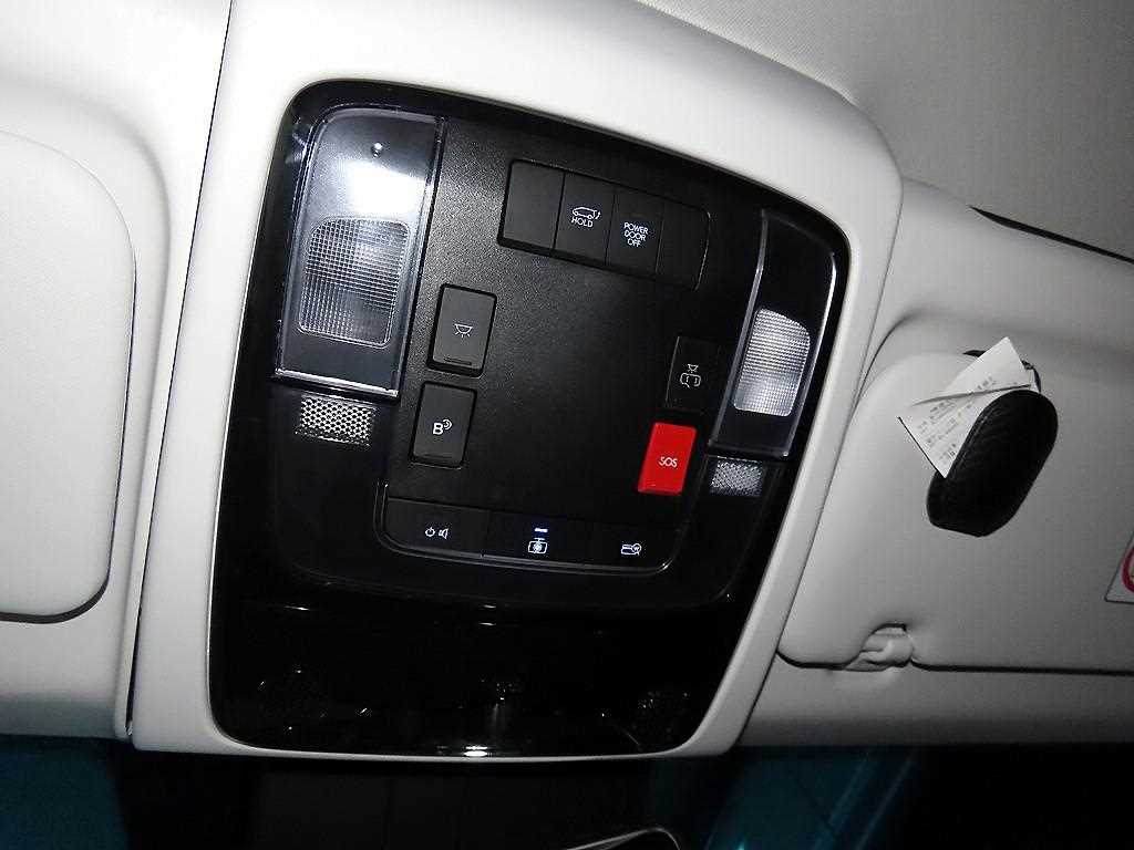 HYUNDAI Staria 2024 Negro - Importación desde Corea - HF Imports Iquique - Foto 16