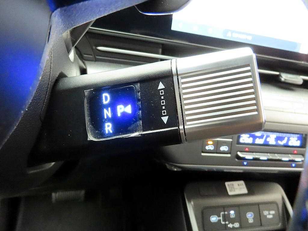 HYUNDAI Kona - Vista 10