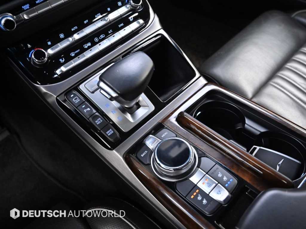 Genesis EQ900 - Vista 9