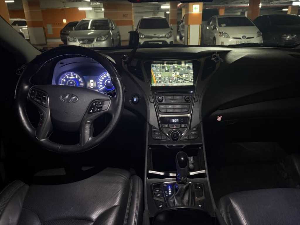 HYUNDAI Grandeur - Vista 3