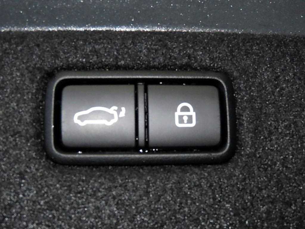 Genesis G70 2019 Gris - Importación desde Corea - HF Imports Iquique - Foto 17