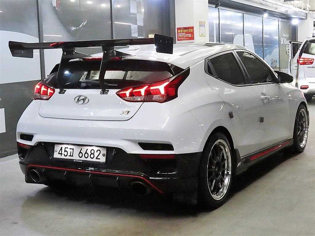 HYUNDAI Veloster - Vista 4