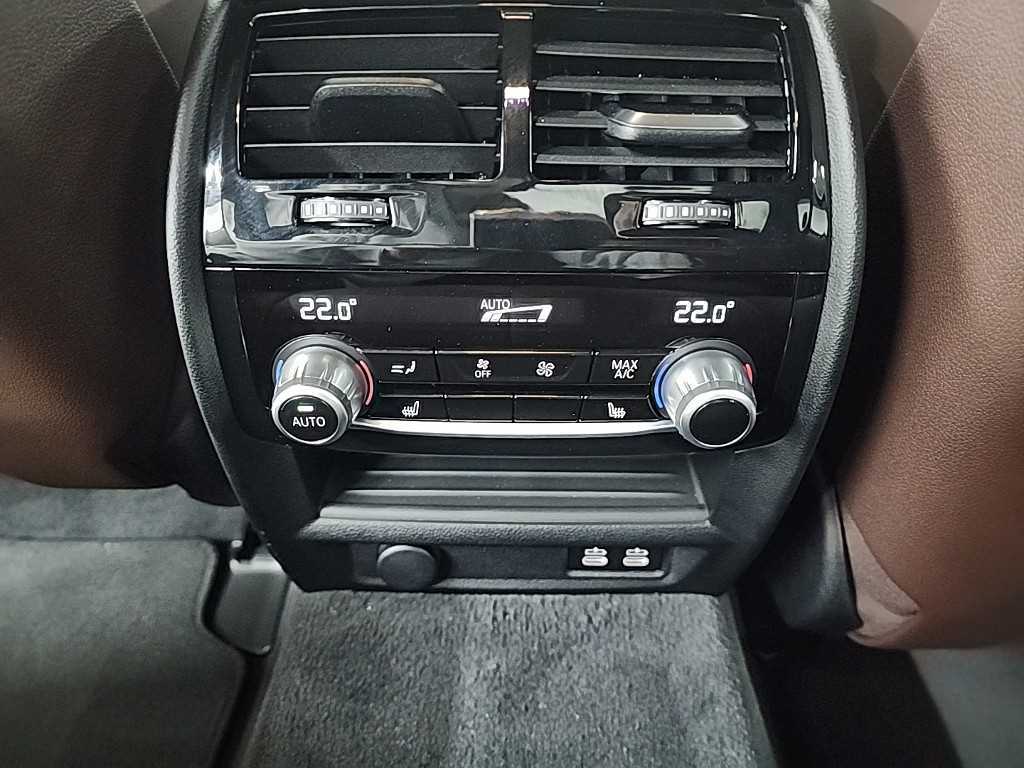 BMW 5 Series 2022 Negro - Importación desde Corea - HF Imports Iquique - Foto 13