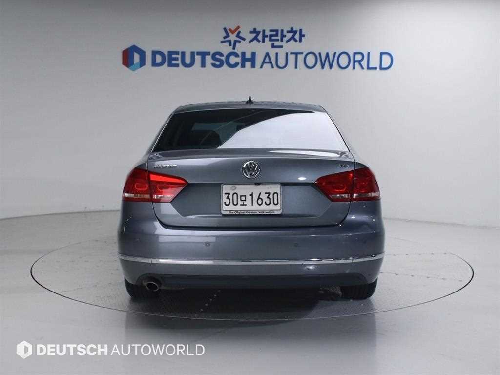 Volkswagen Passat - Vista 4