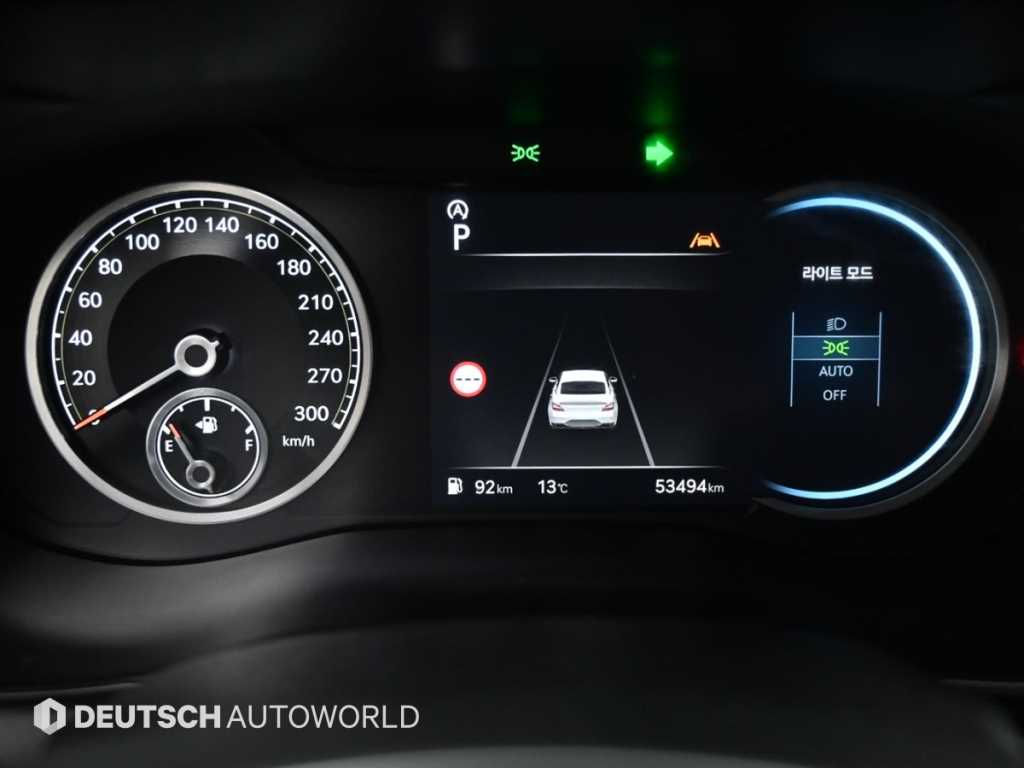 Genesis G70 - Vista 8