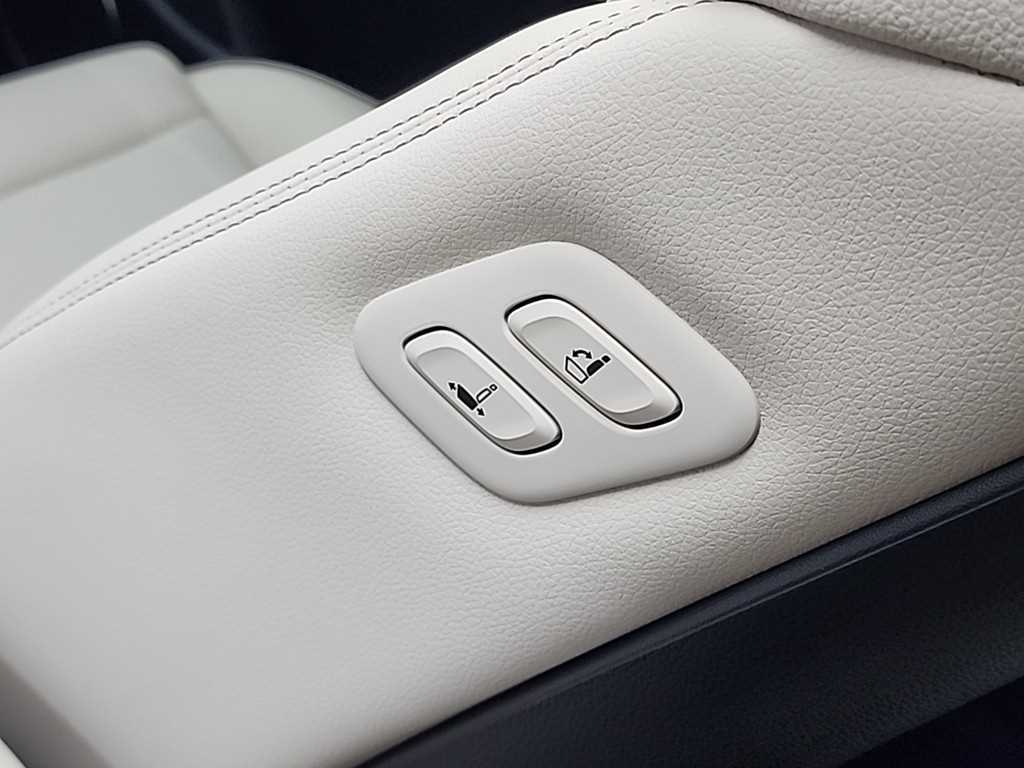 Genesis GV70 2025 Gris - Importación desde Corea - HF Imports Iquique - Foto 13