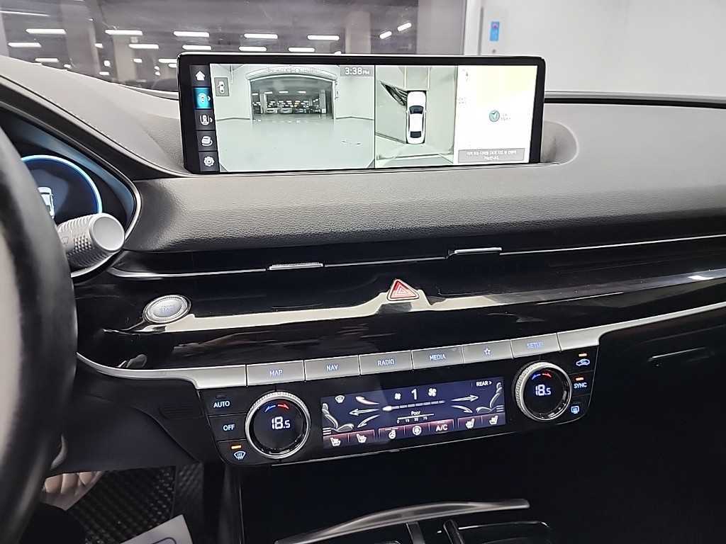 Genesis G80 - Vista 10