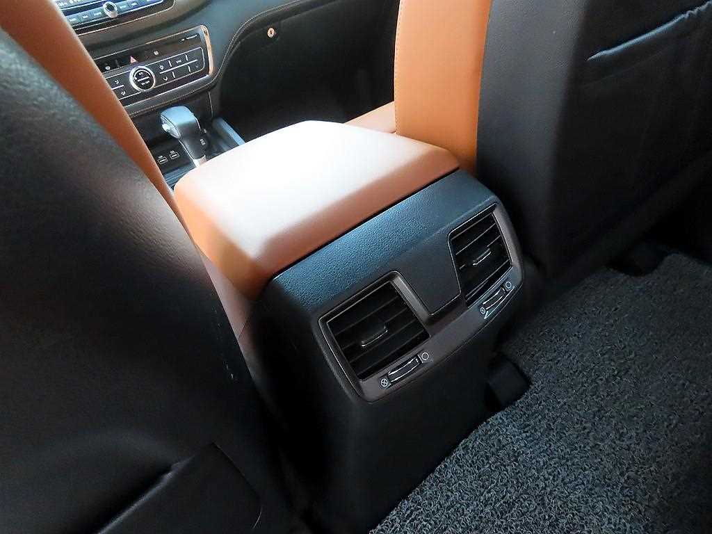 Ssangyong Rexton 2022 Blanco - Importación desde Corea - HF Imports Iquique - Foto 16