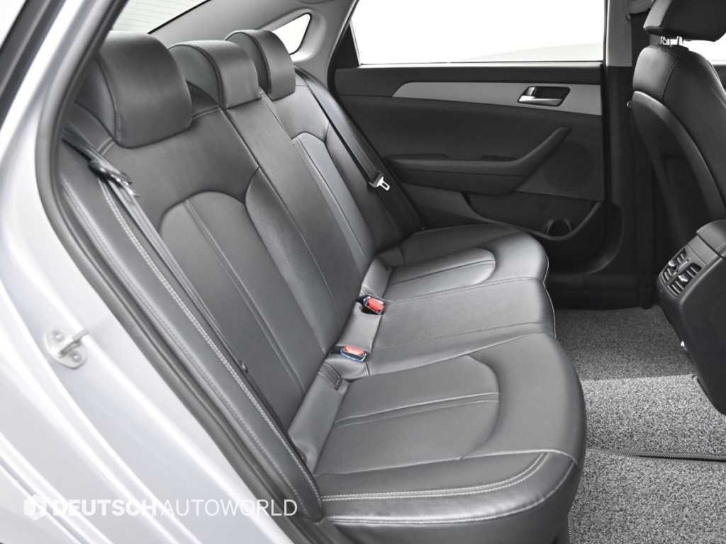 HYUNDAI Sonata - Vista 12