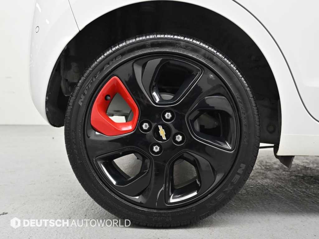 Chevrolet Spark - Vista 5