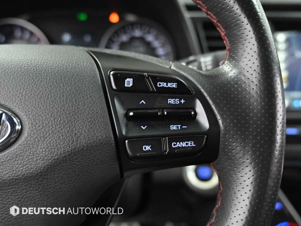 HYUNDAI Avante 2018 Azul - Importación desde Corea - HF Imports Iquique - Foto 18