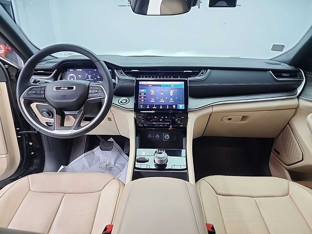 Jeep Cherokee - Vista 7