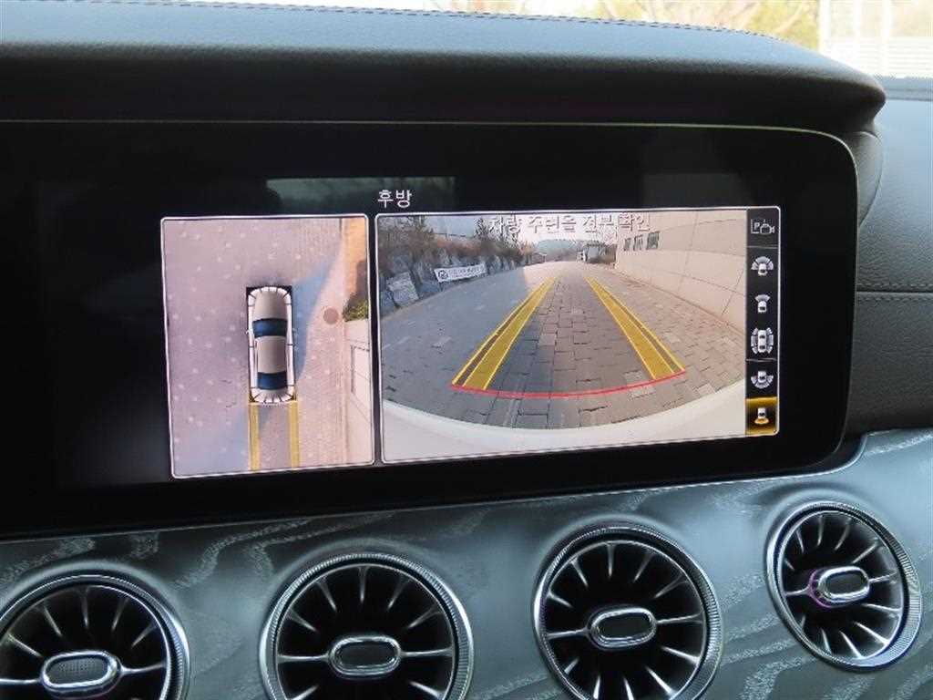 Mercedes Benz CLS Class - Vista 10