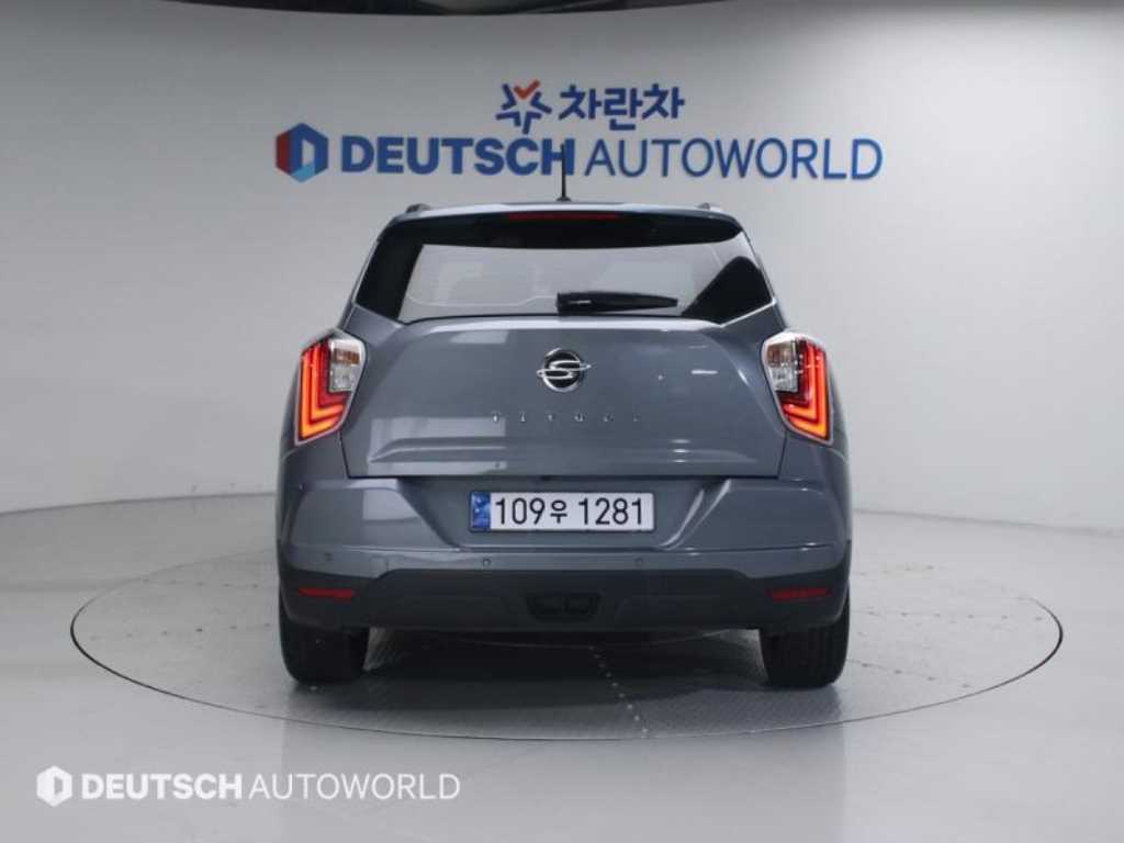 Ssangyong Tivoli - Vista 4