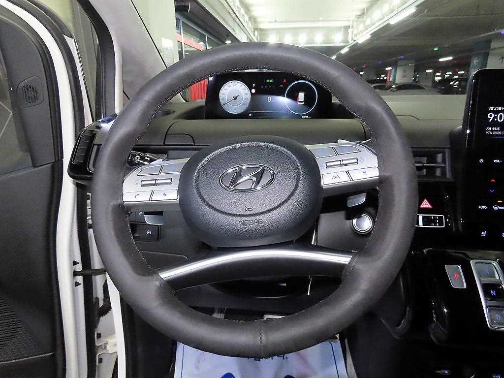 HYUNDAI Staria - Vista 8