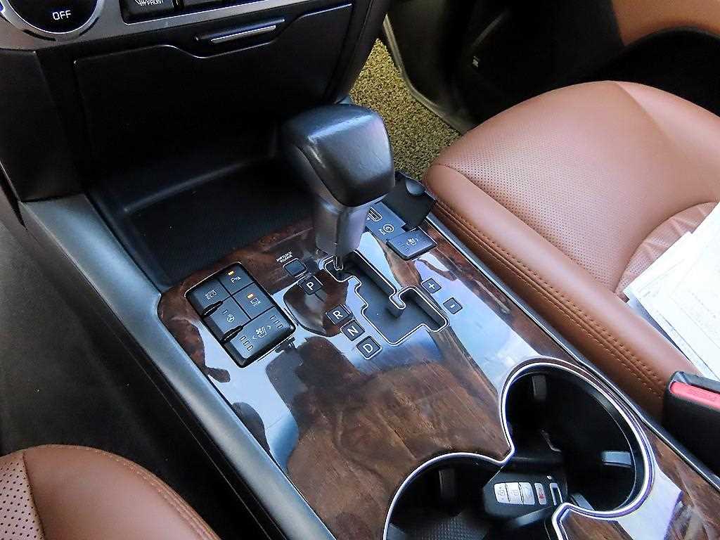 KIA Mohave - Vista 10