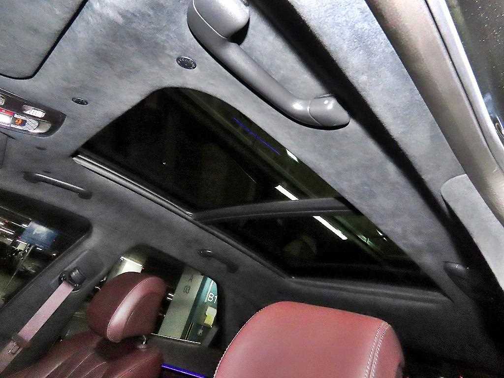 Genesis GV70 2025 Gris - Importación desde Corea - HF Imports Iquique - Foto 14