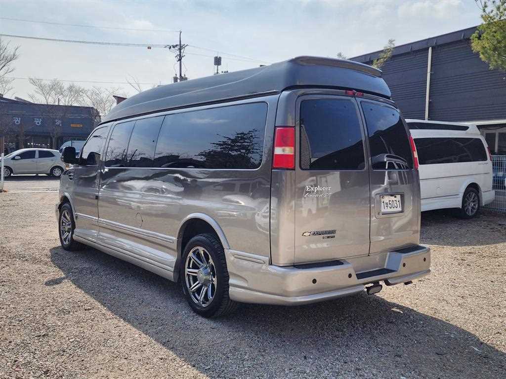 Chevrolet Express van - Vista 7