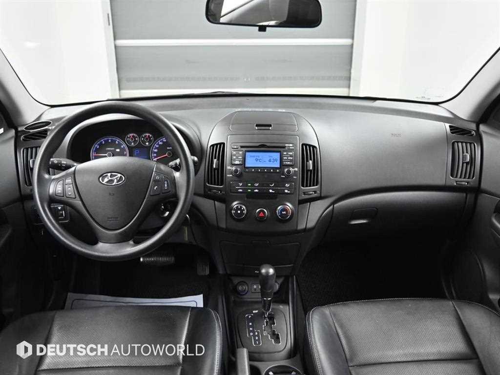 HYUNDAI i30 - Vista 7