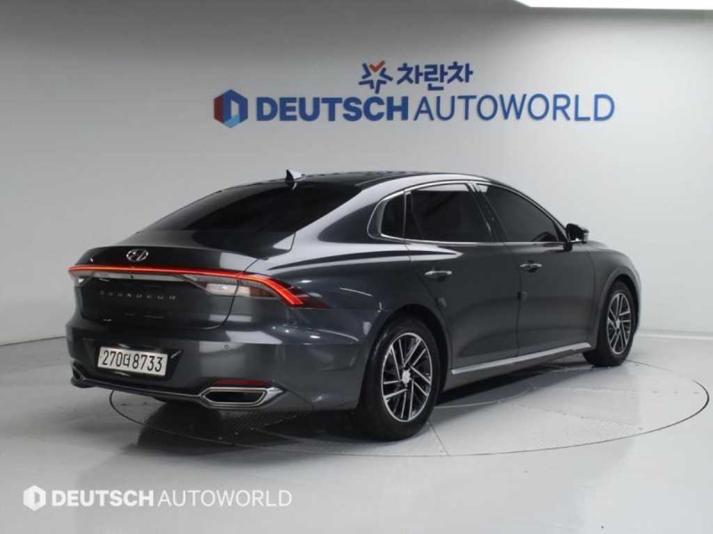 HYUNDAI Grandeur - Vista 4