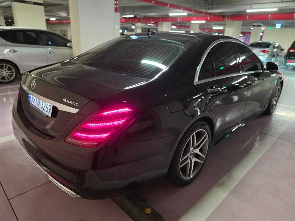 Mercedes Benz S Class - Vista 5