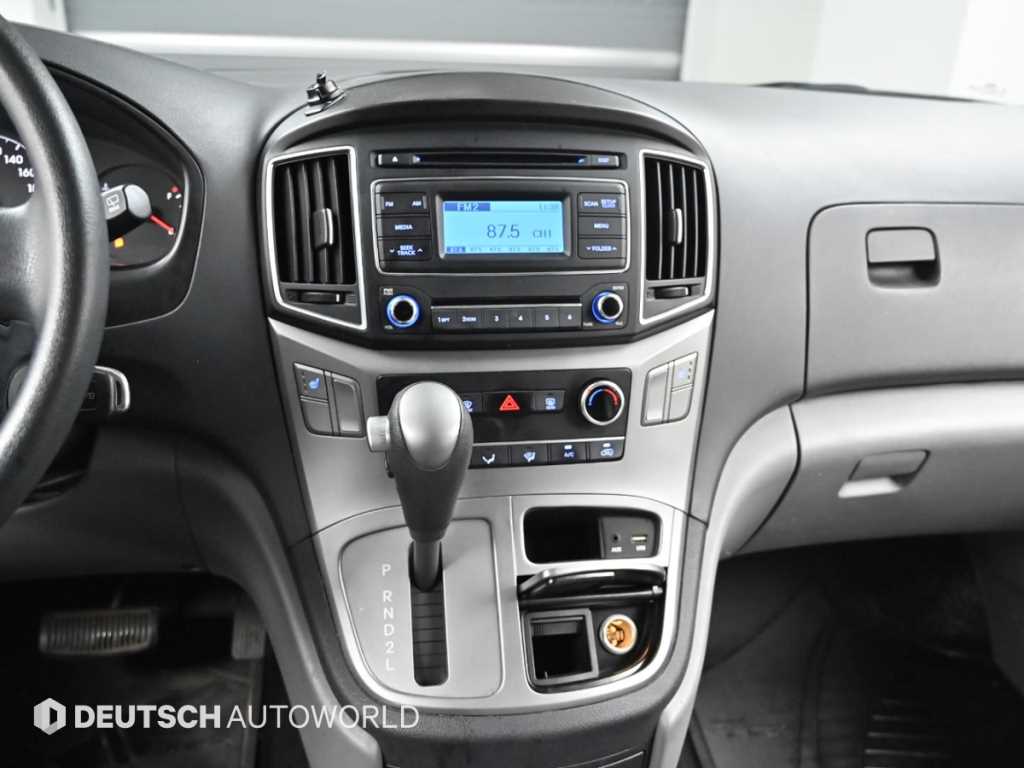 HYUNDAI Starex 2017 Azul - Importación desde Corea - HF Imports Iquique - Foto 14