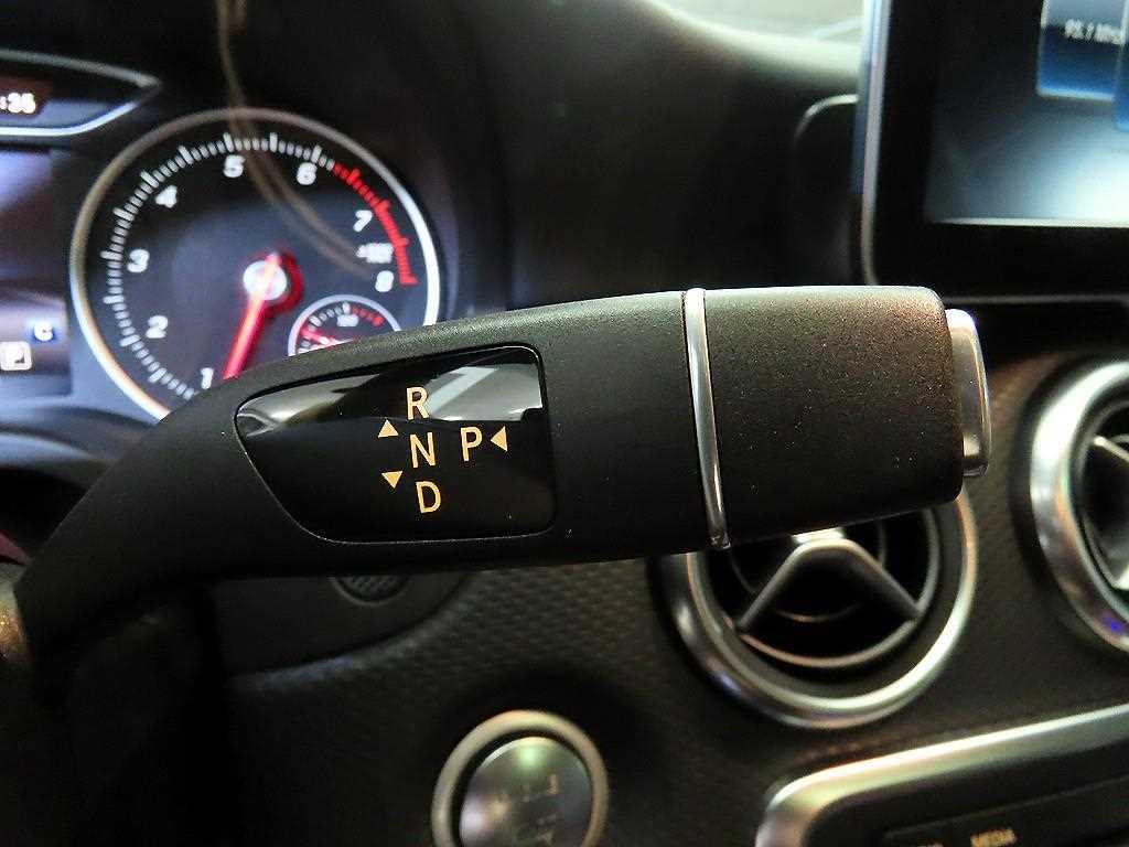 Mercedes Benz A Class - Vista 12