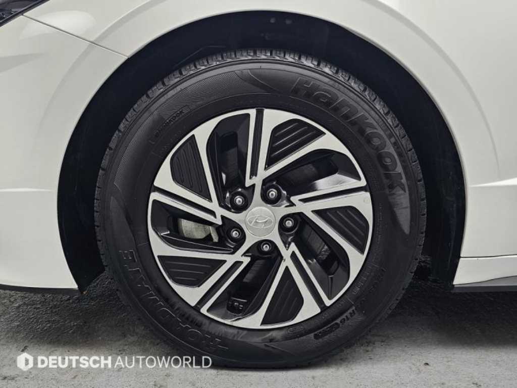 HYUNDAI Sonata - Vista 5