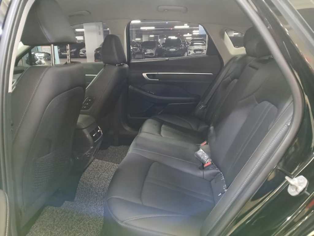 HYUNDAI Sonata - Vista 7