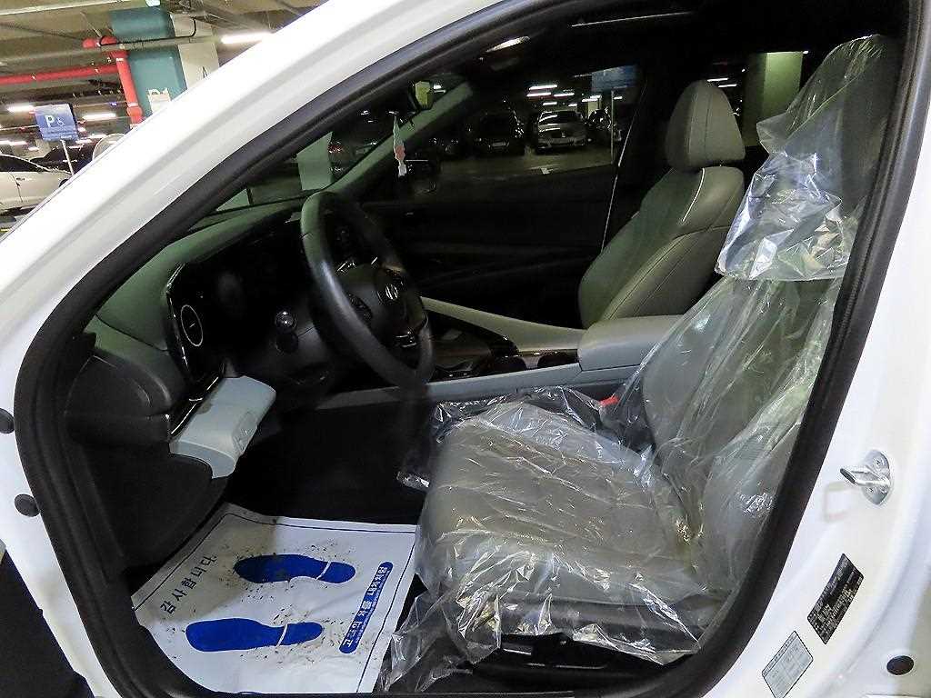 HYUNDAI Avante - Vista 6