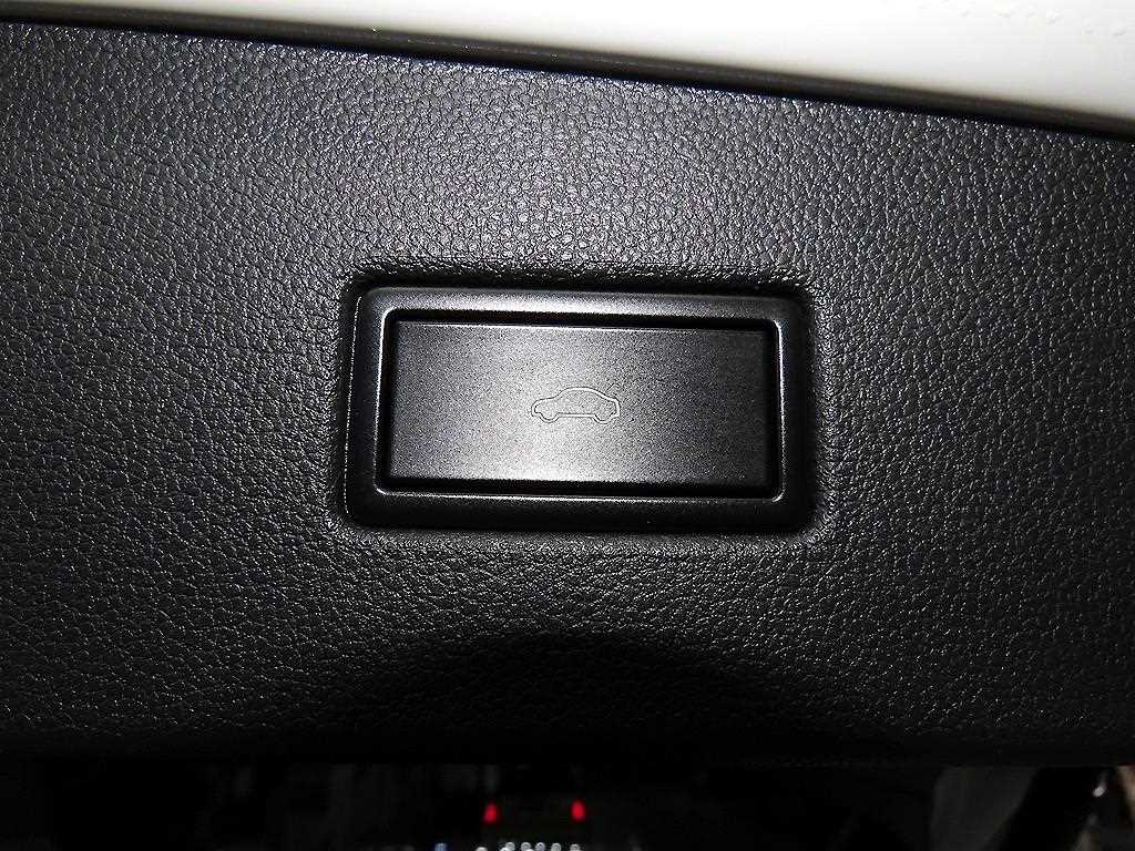 Volkswagen Tiguan 2020 Blanco - Importación desde Corea - HF Imports Iquique - Foto 16