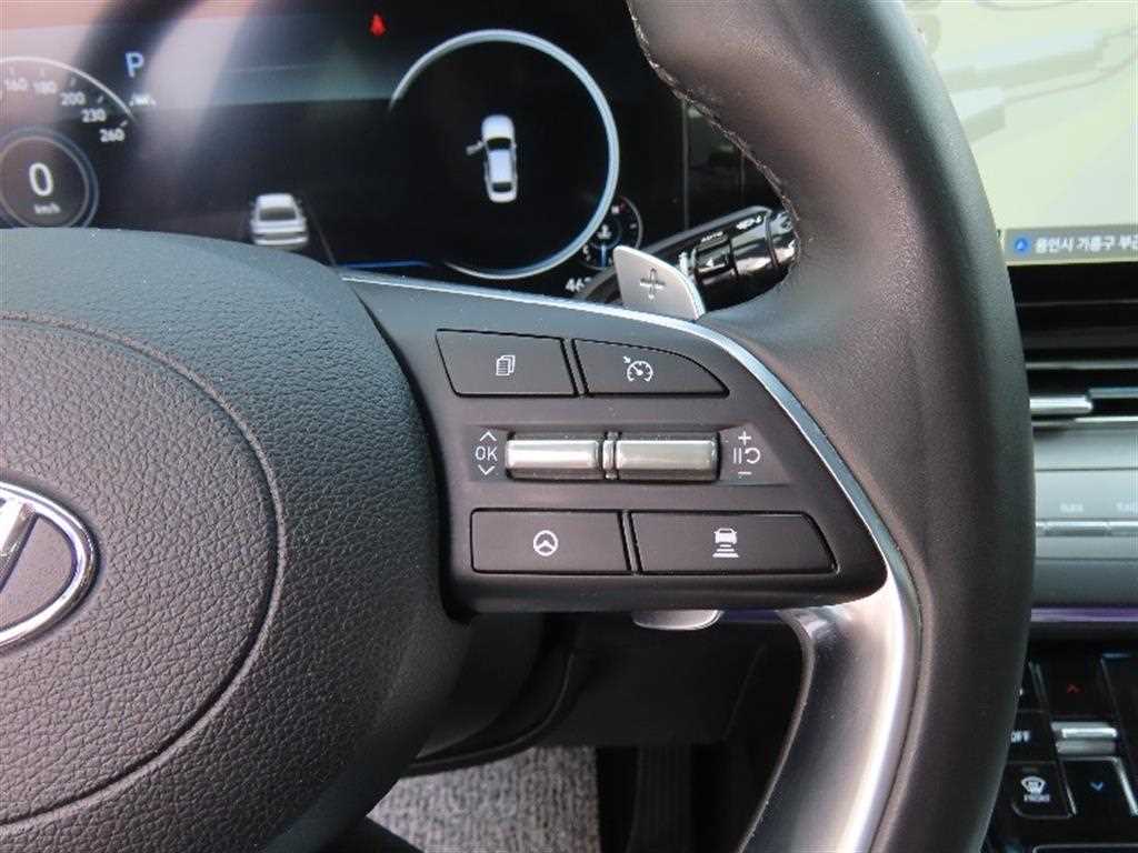 HYUNDAI Grandeur - Vista 11