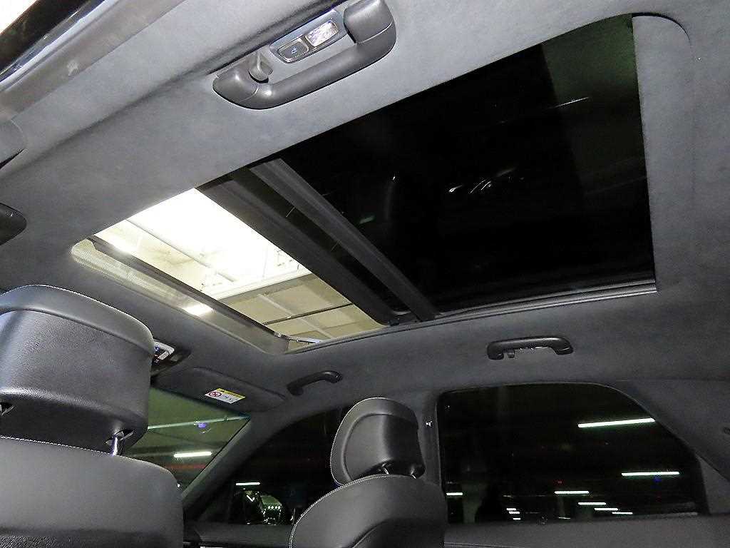 Genesis GV70 2021 Negro - Importación desde Corea - HF Imports Iquique - Foto 15