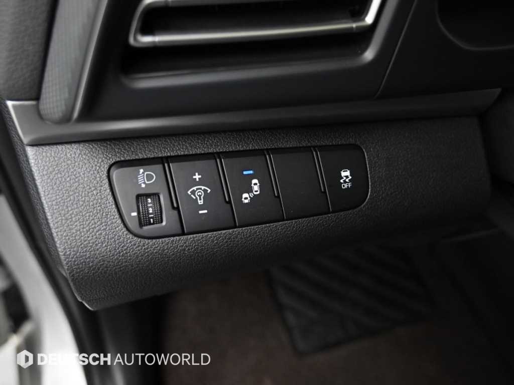 HYUNDAI Avante 2019 Gris - Importación desde Corea - HF Imports Iquique - Foto 16