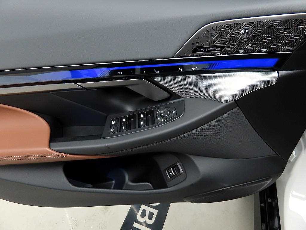 BMW 5 Series - Vista 11