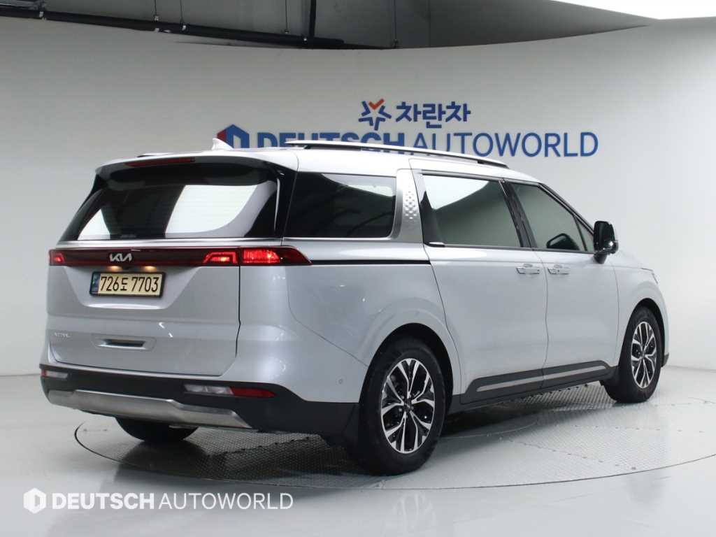 KIA Carnival - Vista 4