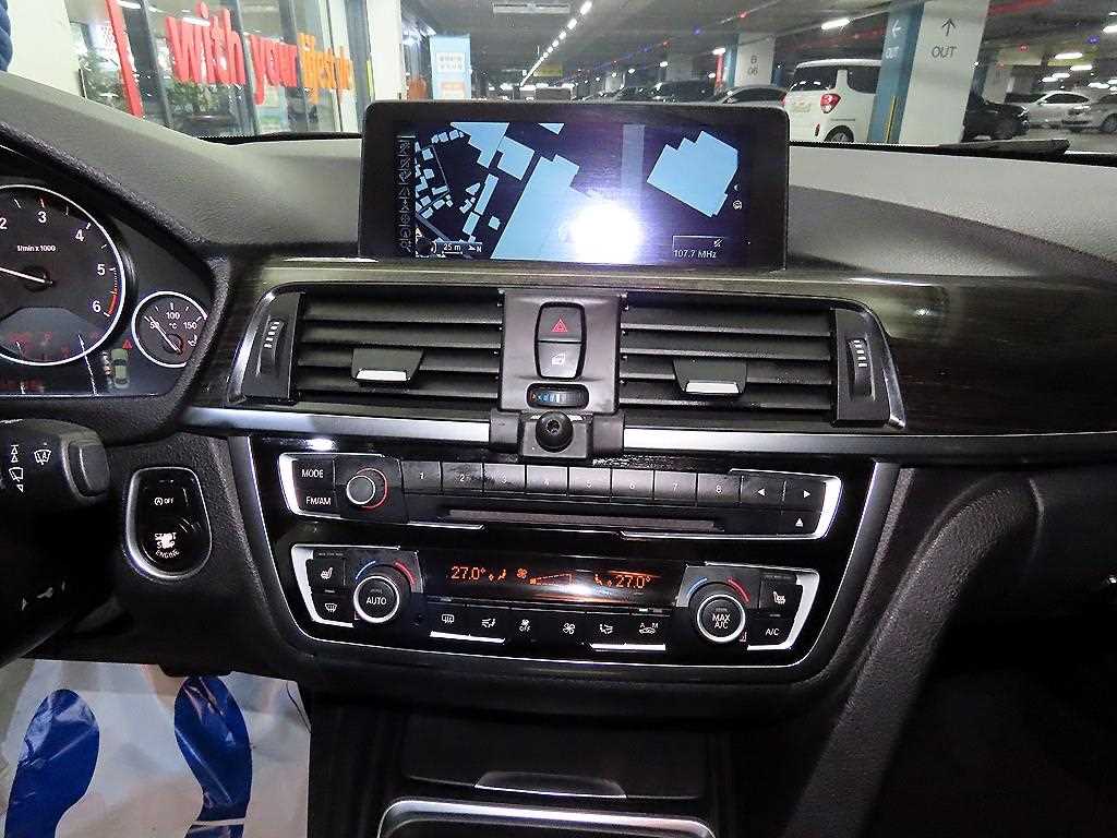 BMW 4 Series - Vista 11