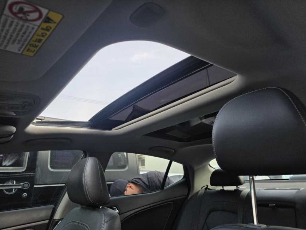 KIA K5 2013 Negro - Importación desde Corea - HF Imports Iquique - Foto 17