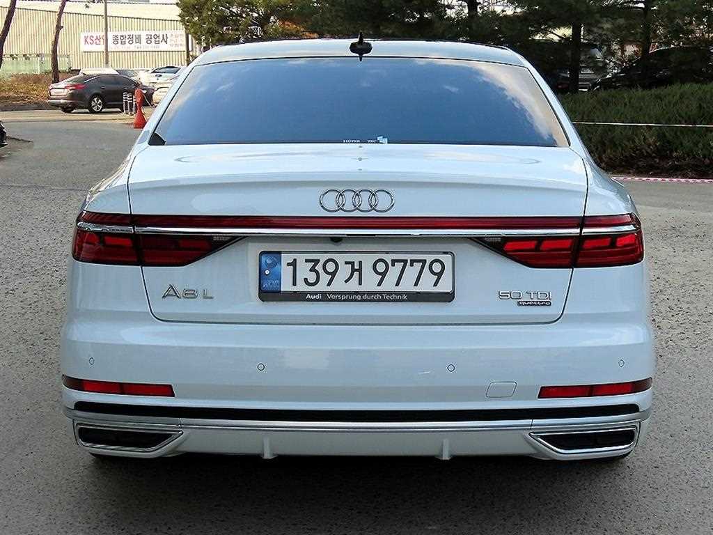 Audi A8 - Vista 4
