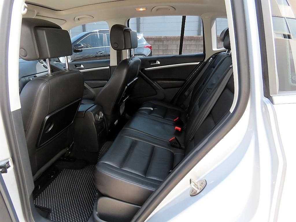 Volkswagen Tiguan - Vista 6