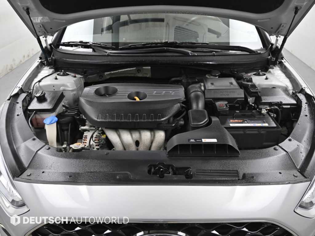 HYUNDAI Sonata - Vista 6