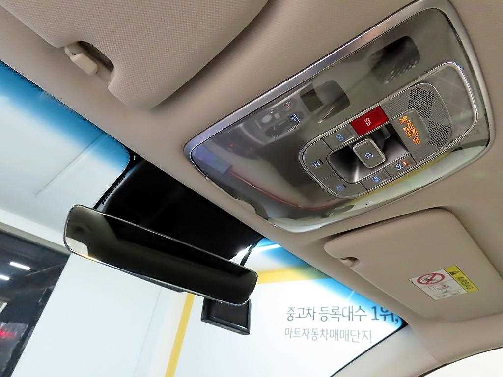 Genesis GV70 2025 Blanco - Importación desde Corea - HF Imports Iquique - Foto 16