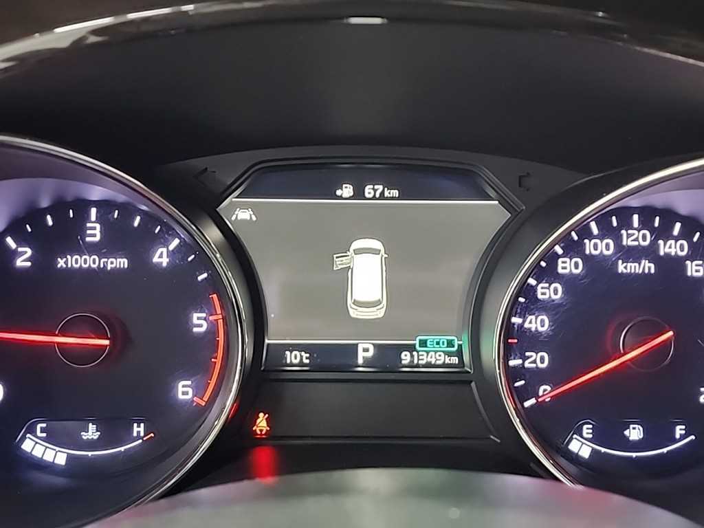 KIA Carnival - Vista 6