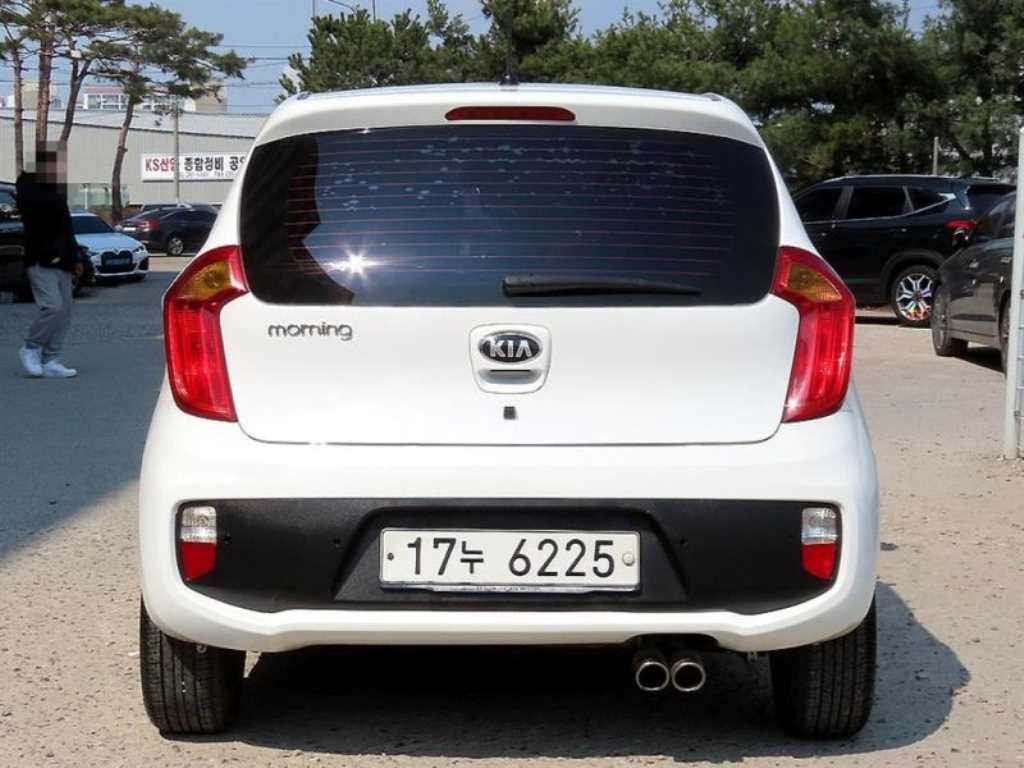 KIA Morning - Vista 4